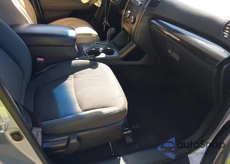 2013 Kia Sorento Lx z USA, uszkodzony, nr VIN 5XYKT3A19DG392758